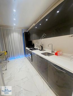 Turyap Tan Bahçeşehir N Live Göl Manzaralı Akbatı Karşısı 3+1