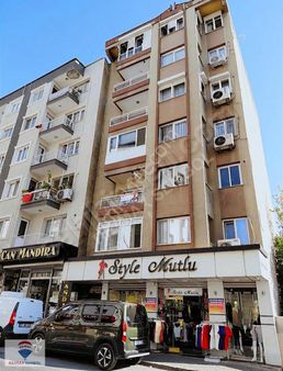 Yeşilyurt Polat Caddesinde Asansörlü 3+1 Satılık Daire