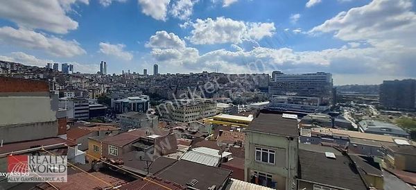 Yahyakemal Mahallesi Ferah Panoramik Manzaralı 1+1 Kiralık Daire