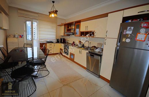 Büyükçekmece Ekinoba Adliye Arkası Satılık Masrafsız 200m2 Daire