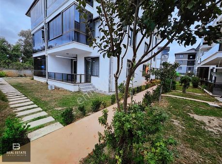 Sakarya Karasu'da 1+1 Havuzlu Site Eşyalı Satılık Daire