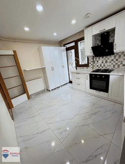 Yıldız Mahallesi Ters Dubleks 6+1 Daire