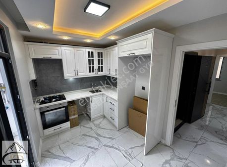 Kösedağ İnş. Tramvayın Dibinde Satılık Satılık 2+1 100m2 Ara Kat