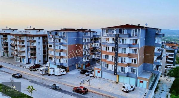 Nokta Emlaktan 1+1 Arakat Yatırımlık Cadde Üstü Daire