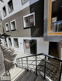 Harika Bahçe Kullanımlı !! Cumhuriyet Mah. Satılık 2+1 Daire