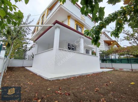 ~~karagöz Yapı~~ Merkezi Konumda Köşe Başı Geniş Bahçeli 4+1