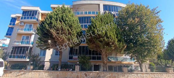 Karayaz Gayrimenkul'den Site İçerisinde Ebeveyn Banyolu 3+1