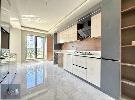 Karakuş█ Bulvarda K.garajlı, Teras Balkon, Giyinme O. 125 M² 2+1