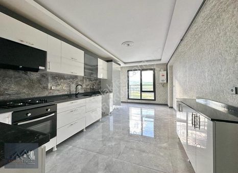 Karakuş'tan ▓ Ultralüx Sitede, Giyinme O. Yapılı Sıfır 9.kat 4+1