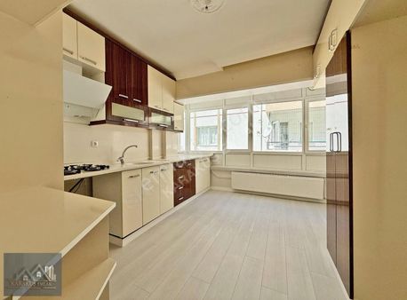 Karakuş'tan█ Hicret Cami Yanı 3+1 125m² 2.kat Yapılı Fırsat Dair