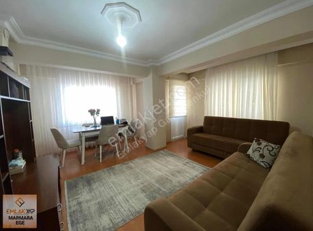 Emlakyap Tan Eyüpsultan Merkezi Konumda Ferah Kiralık 2+1 Boş