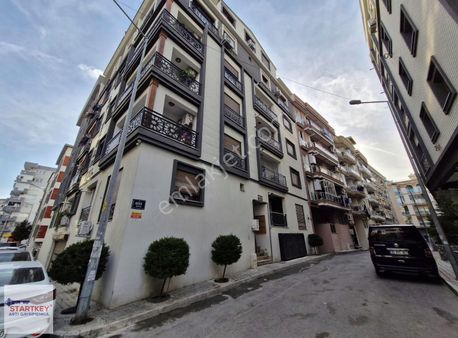 İzmir Karşıyaka Fikri Altay Mahallesi Kiralık 2+1 Daire