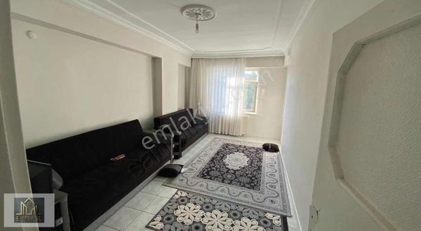 Tesisler Mekke Camisi Civarı Satılık 3+1