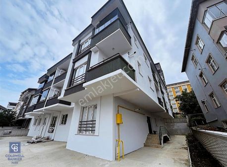 Cb/park'tan Esenevler'de Ulaşıma Yakın Geniş 1+1 Kiralık Daire