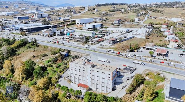 Cb/park Ruşen Okul'dan Ankara Yol.cephe (1250m2) Kiralık Depolar