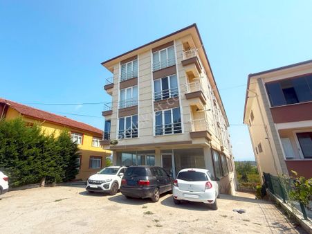Orhangazi Mh. Üni'ye Yürüme Mesafesinde Eşyalı Kiralık 1+1 Daire