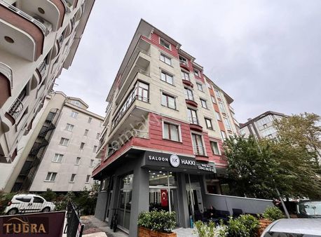 Tuğradan Eski Salı Pazarı Civarı 2+1 Balkonlu Kiralık Daire