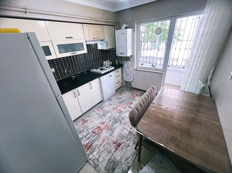 Cihandan Kaletepede Ünsal Ve Erol Kaya Cadde Yakını Satlık 2+1