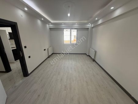 Gümüş Grouptan Devlet Hastanesinin Karşısında 2+1 Daire