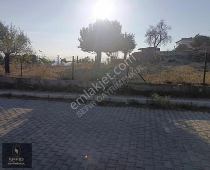 Köy İçinde İmarlı Yol Cepheli Arsa