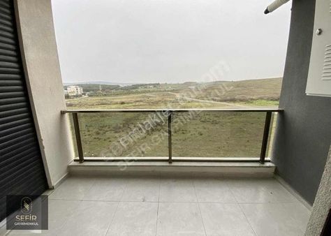 Havuzlu Site İçerisinde 2+1 Geniş M2 Li Lüks Kapalı Mutfak Daire