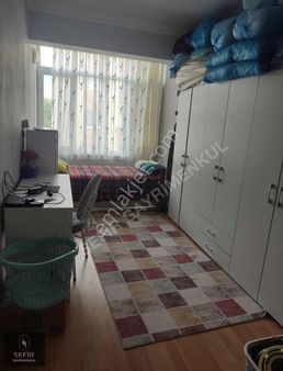 Seferihisar Göğsüzler Caddesinde 3+1 Kapalı Mutfak Daire