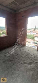 Muğla Ula Karaböğürtlende Satılık Kargir Ev Ve Bahçe