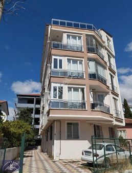 Burdur Emek Mah. 2+0 55m2 Eşyalı Asansörlü Balkonlu Arakat Apart