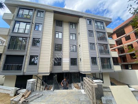 Bahçelievler Mahallesi Aslan Sitesi Satılık 2+1 Yeni Bina