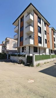 Altıkat Emlaktan Satılık 2+1 Şehir Merkezinde