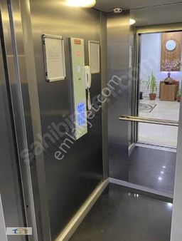 Bizim Emlaktan Akkent Sitesi E Blok Da Ara Kat Satılık Daire