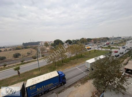 Karaali Girişinde Ana Cadde Cepheli 1+1 Asansörlü Satılık Fırsat