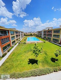 Villalar Bölgesinde En Geniş 1+1 Kiracısız Fırsat Daire