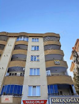 Abdülhamid Han Kavşağı Üzerinde Geniş 3+1 Daire