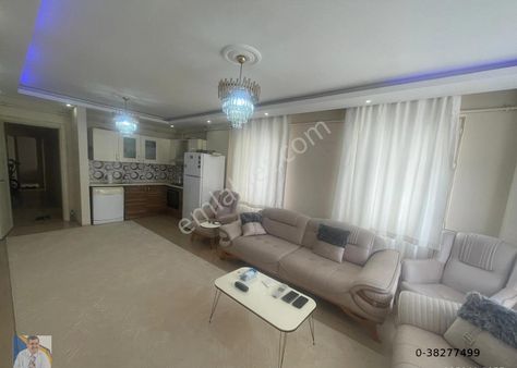 Cumhuriyet Mahallesinde 2+1 Geniş Satılık Daire