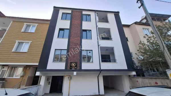 Roma' Dan Yeni Mahallede Satılık Daire