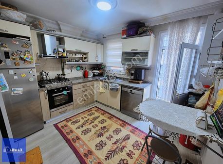 Armax'tan Şemsipaşa Boşnakta Otoparklı 2+1 Ara Kat Daire..