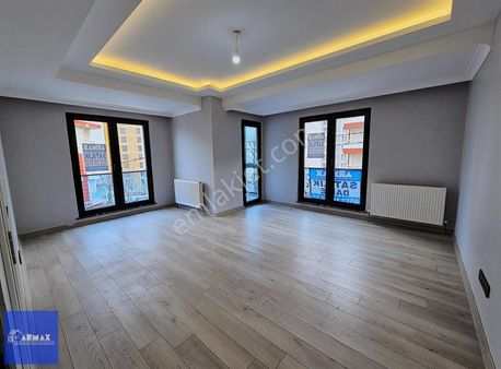 Bağlarbaşı Bağpark Evleri Sitesinde 3+1 Satılık120 M2 Lüx Daire