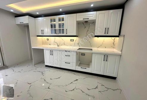 Royal Işık Ofisten Manisa Merkez Akincilar Da Yüksek Zemin