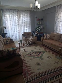 Tuğra'dan Reşadiye Mah.baydarlar Yakını 2+1 Ara Kat Satılık