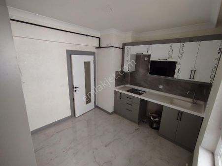 Yenikent M.kemalde Okullar.b 4+1 Ful Yapılı Sıfır Yüksek Giriş