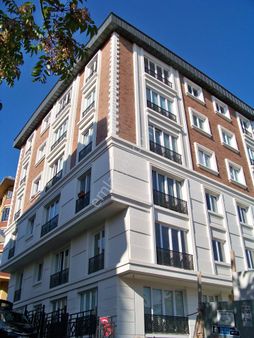 Gayrettepe Genç Binada 2+1 85 M2 1. Kat Asansörlü Kapalı Otoparklı Jeneratörlü Klimalı Full Eşyalı