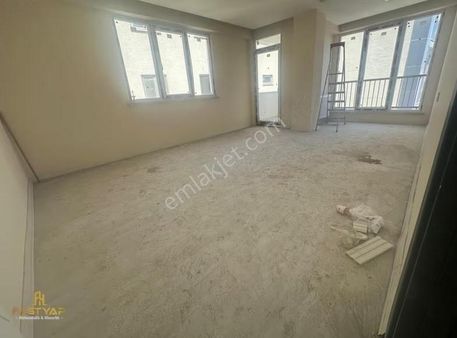 Fastyap Arnavutköy Tam Merkezde Sıfır 4+2 Acil Satılık Dubleks