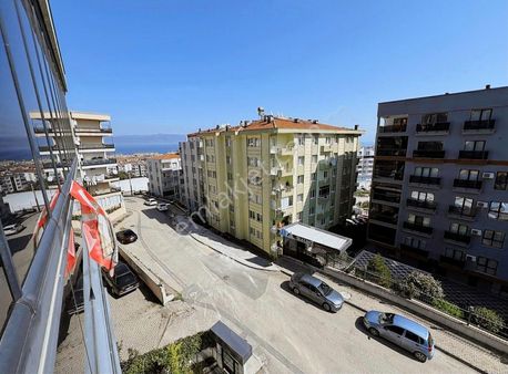 Güzelyalı Siteler Mh. Sealıne 2'de Satılık 3+1 Daire