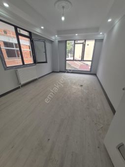 Başakşehir Güvercintepe Mahallesinde Kiralık 2+1 Yüksek Giriş