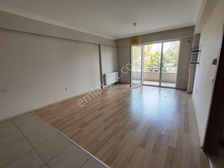 Remax Palastan Başiskele Pekdemir Evimiz Kocaeli 2+1 Arakatdaire