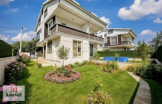 [kassel Yapı] Havuza Uygun Müstakil Bahçeli 4+1 Villa