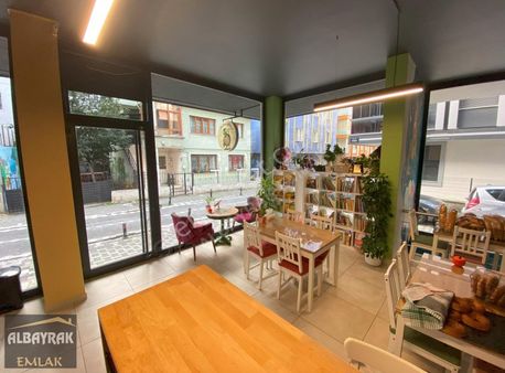 Albayraktan Alemdağ Cd. Ve Metroya Komşu-geniş Kullanımlı Dükkan