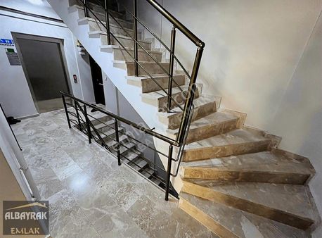 Albayraktan Bölgenin En Genişi-5+2 Sıfır-ultra Geniş-metroya 5dk