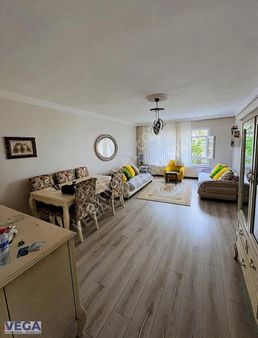 Kazım Orbay Mahallesin'de 3+1 Yapılı Daire